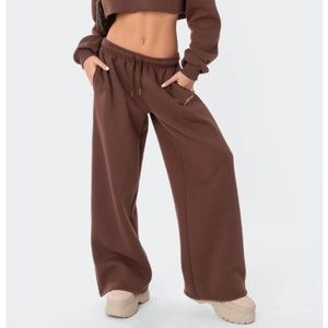 NWT Edikted Wide Leg Sweatpants straight leg chocolate brown low rise mid rise